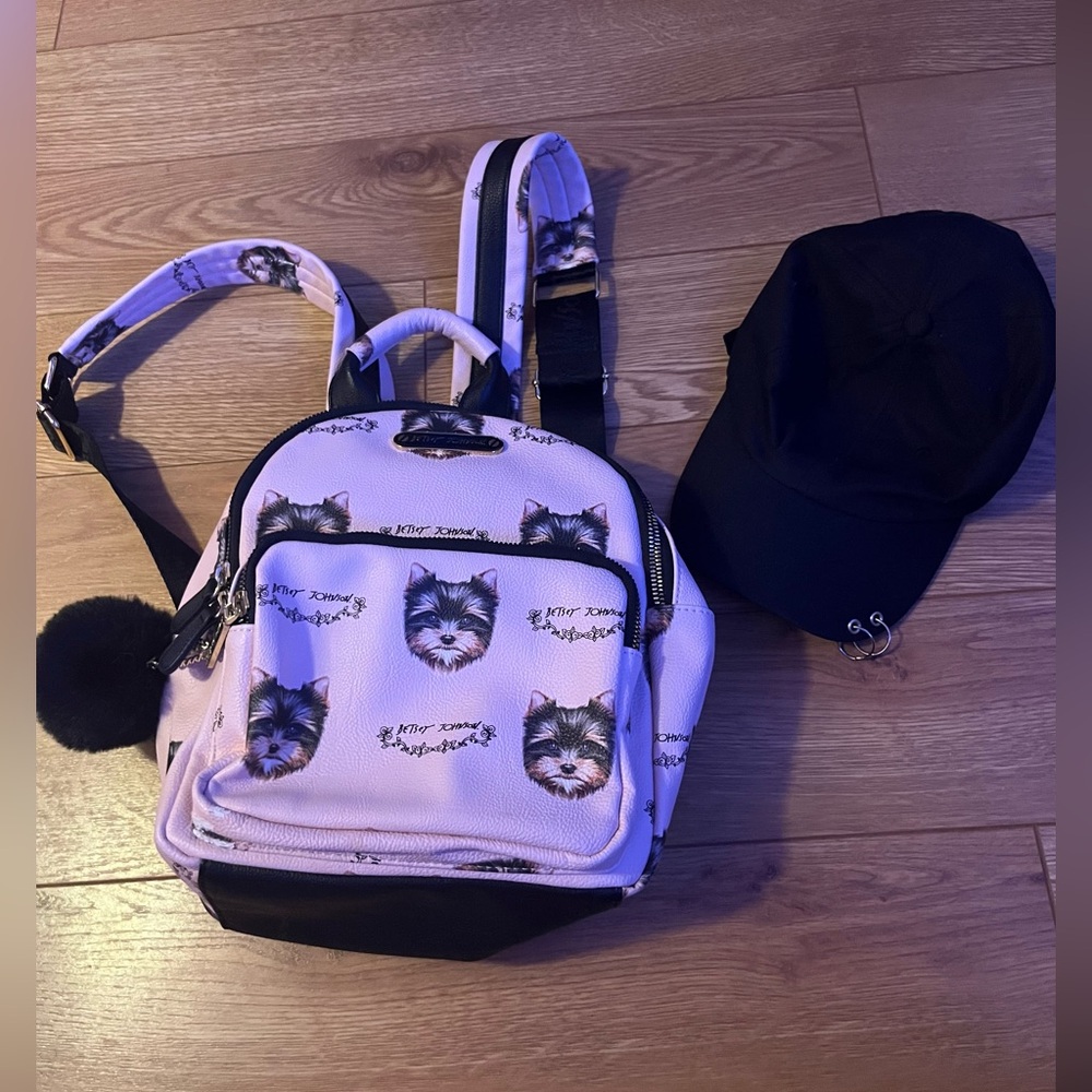 Dog Bag and Hat Bundle! 🖤🩶